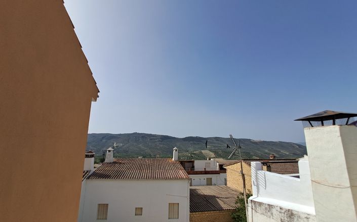 Image No.32-5 Bed Townhouse for sale