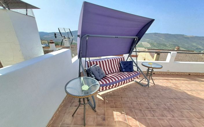 Image No.34-5 Bed Townhouse for sale