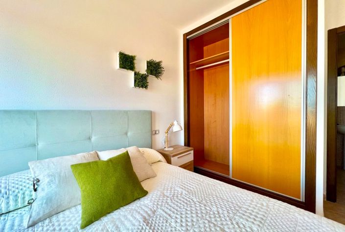 Image No.11-2 Bed Apartment for sale