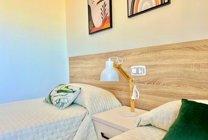 Image No.17-2 Bed Apartment for sale