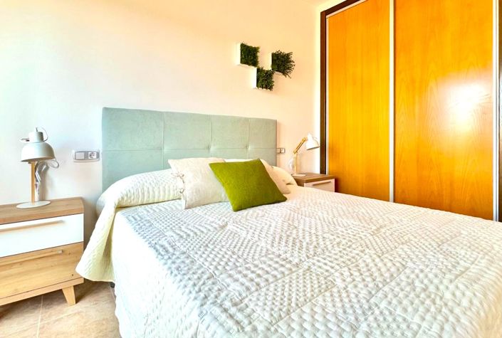 Image No.8-2 Bed Apartment for sale