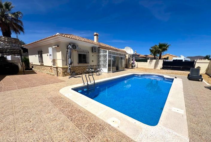Image No.1-Villa de 4 chambres à vendre à Arboleas