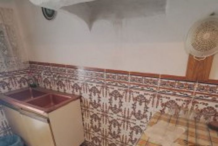 Image No.11-5 Bed Townhouse for sale