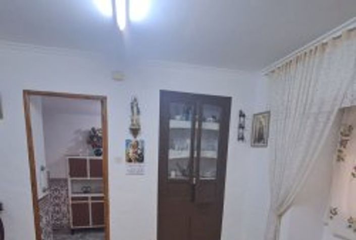 Image No.4-5 Bed Townhouse for sale