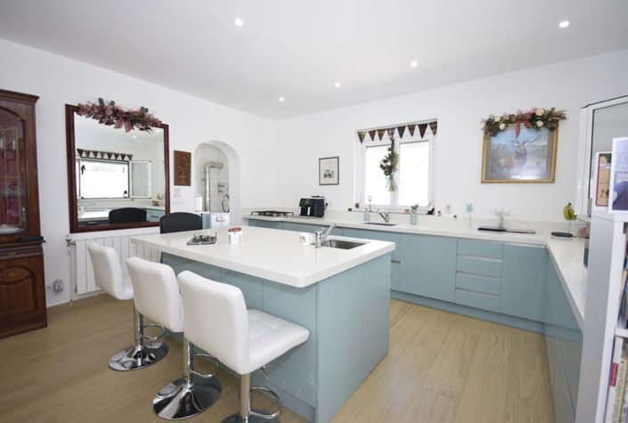 Image No.18-4 Bed Villa for sale