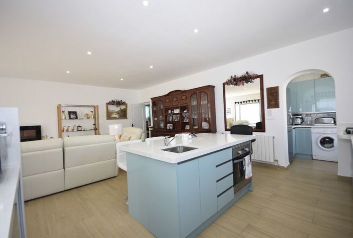 Image No.19-4 Bed Villa for sale