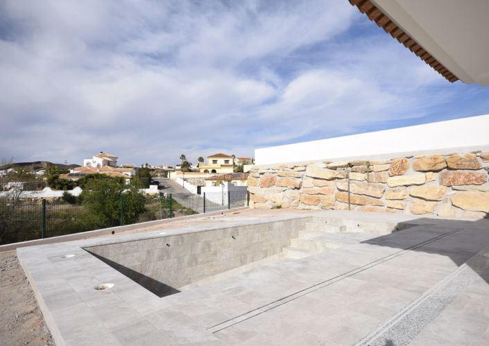 Image No.11-3 Bed Villa for sale