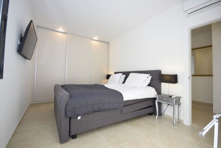 Image No.15-3 Bed Villa for sale