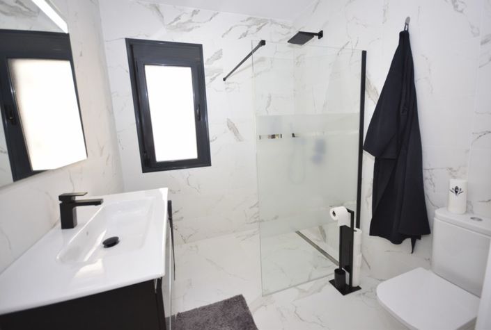 Image No.16-3 Bed Villa for sale