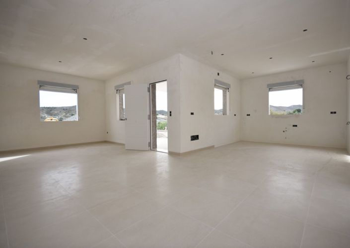 Image No.3-3 Bed Villa for sale