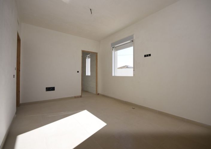 Image No.4-3 Bed Villa for sale