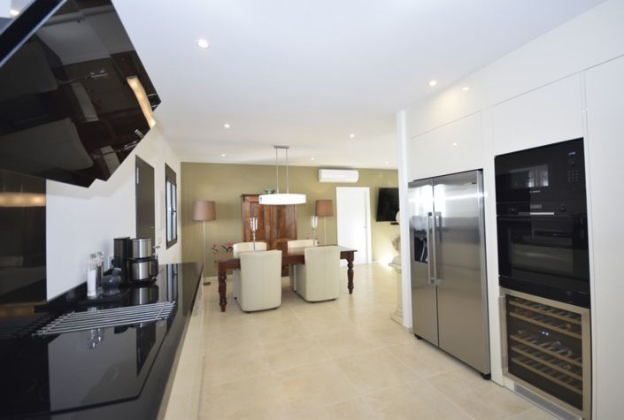 Image No.6-3 Bed Villa for sale