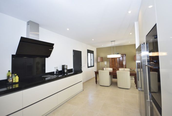 Image No.7-3 Bed Villa for sale