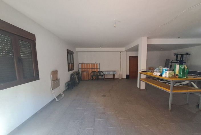 Image No.19-4 Bed Townhouse for sale