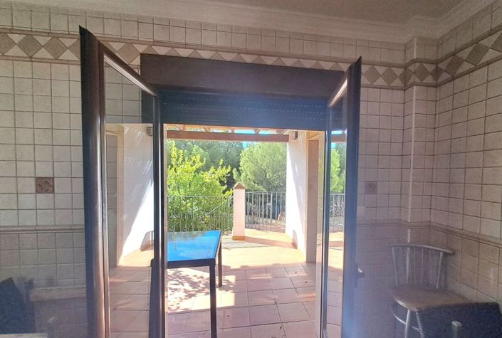 Image No.24-4 Bed Townhouse for sale