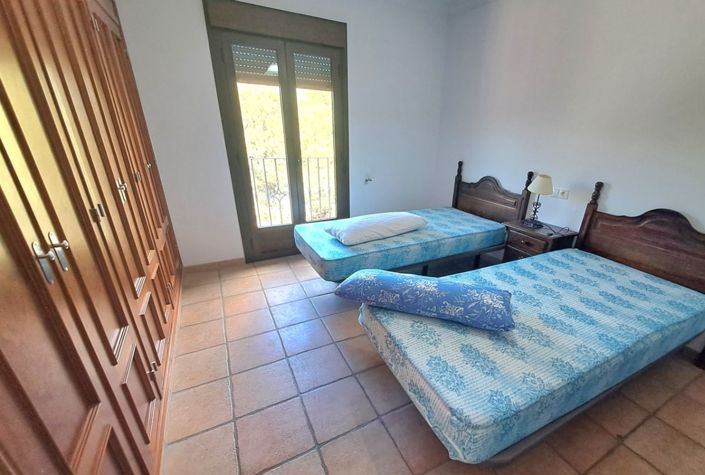 Image No.29-4 Bed Townhouse for sale