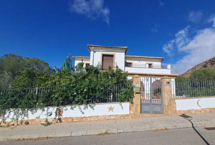 Image No.5-4 Bed Townhouse for sale