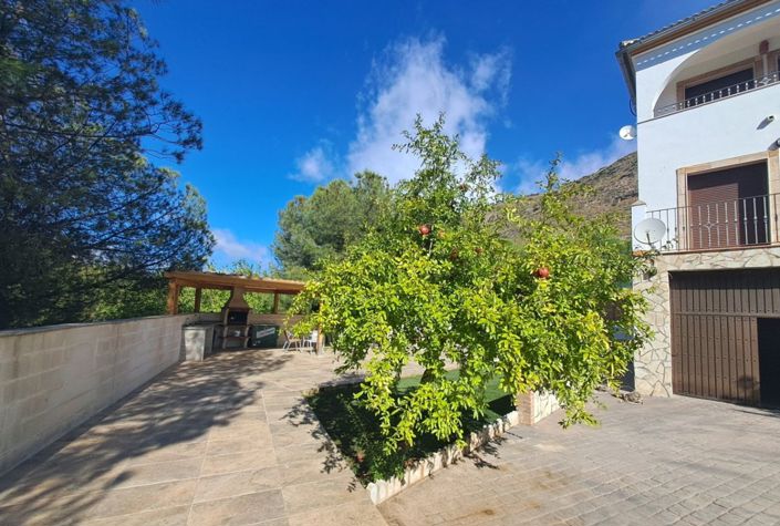 Image No.6-4 Bed Townhouse for sale