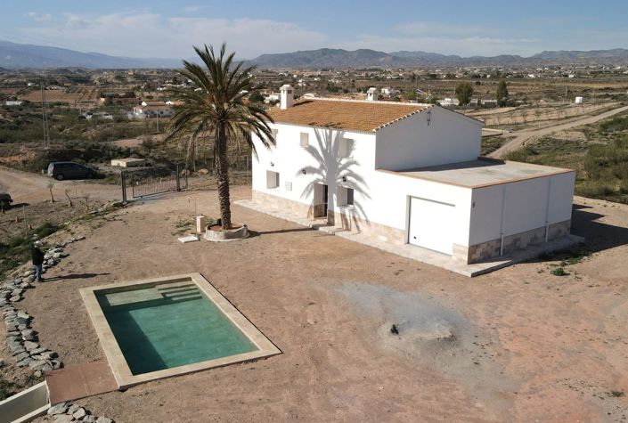 Image No.1-4 Bed Villa for sale