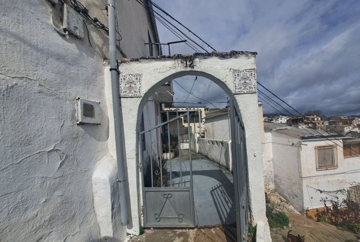 Image No.5-3 Bed Townhouse for sale