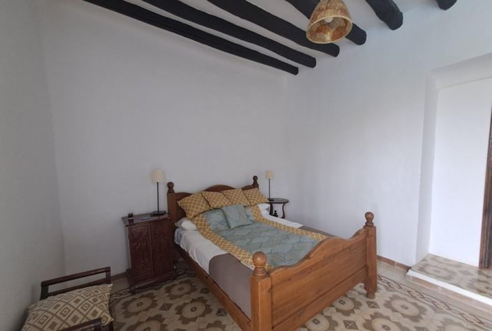 Image No.26-5 Bed Country House for sale