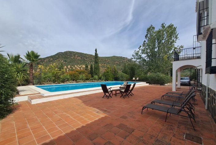 Image No.30-5 Bed Country House for sale