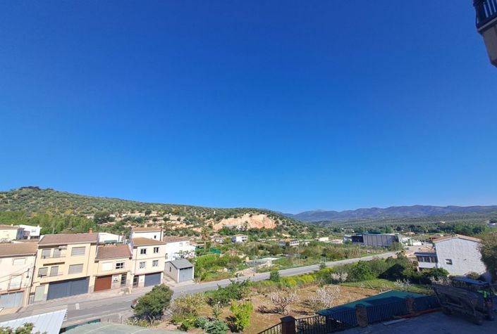 Image No.2-Maison de ville de 3 chambres à vendre à Castillo de Locubín