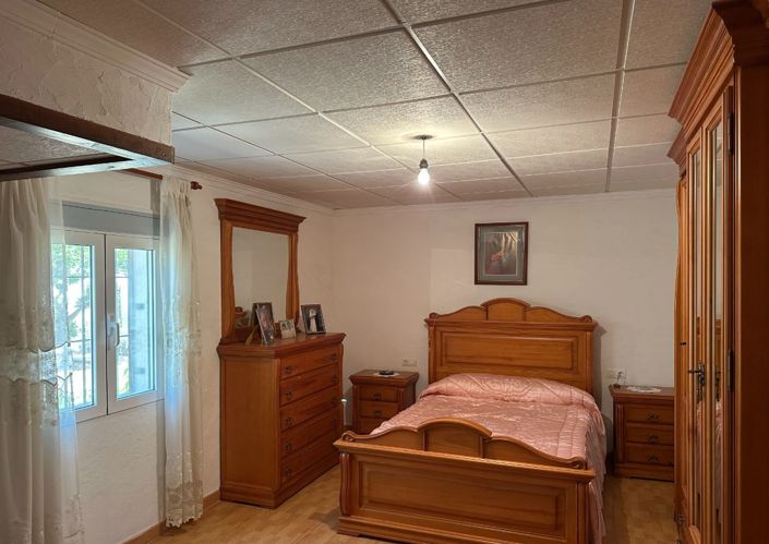 Image No.12-5 Bed Country House for sale