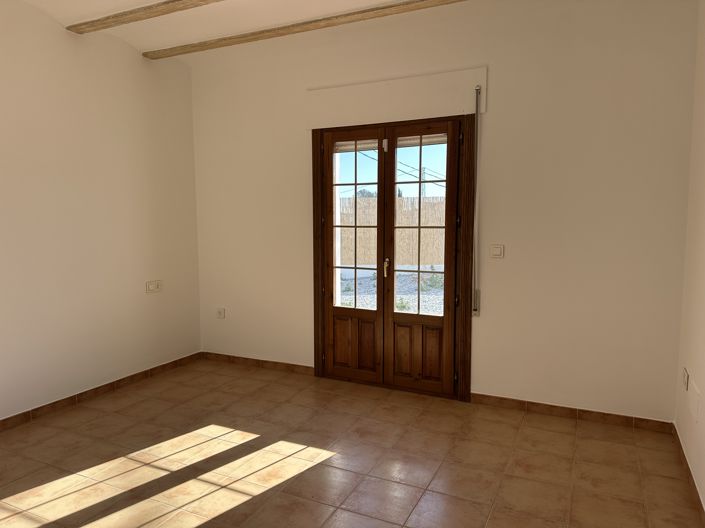 Image No.12-4 Bed Villa for sale