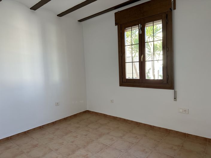 Image No.13-4 Bed Villa for sale