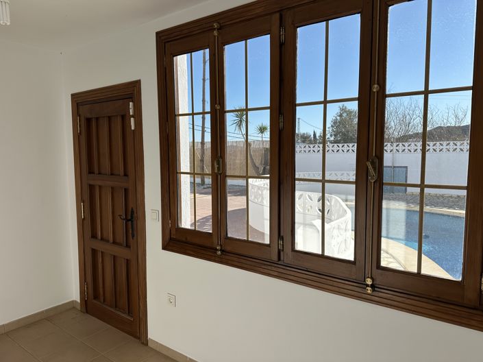 Image No.23-4 Bed Villa for sale