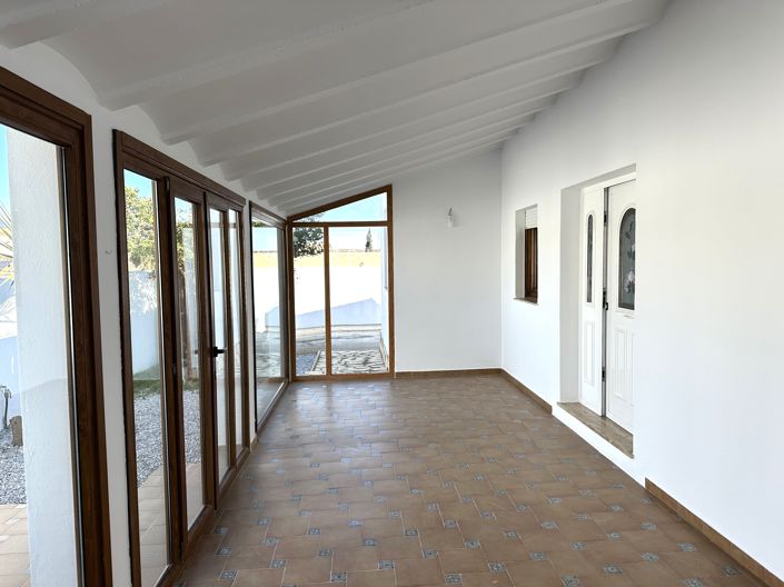 Image No.3-4 Bed Villa for sale