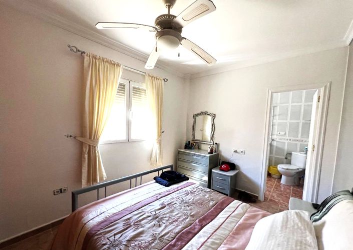 Image No.19-5 Bed Villa for sale