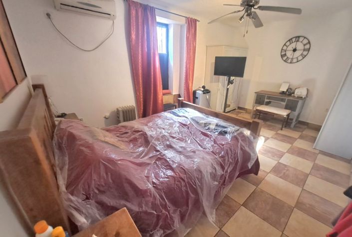 Image No.16-3 Bed Townhouse for sale