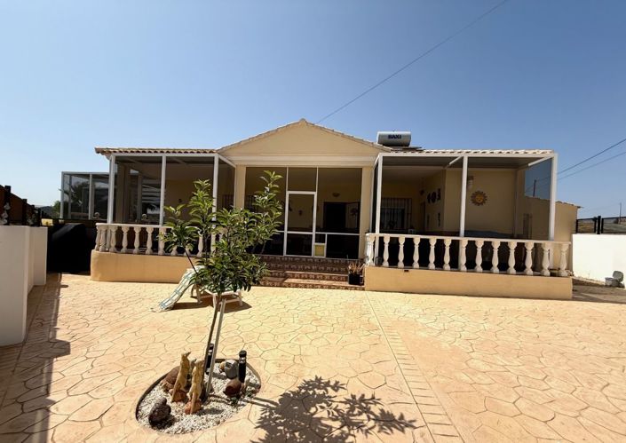 Image No.1-3 Bed Villa for sale