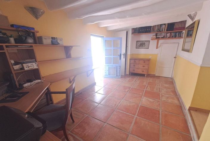 Image No.11-4 Bed Country House for sale