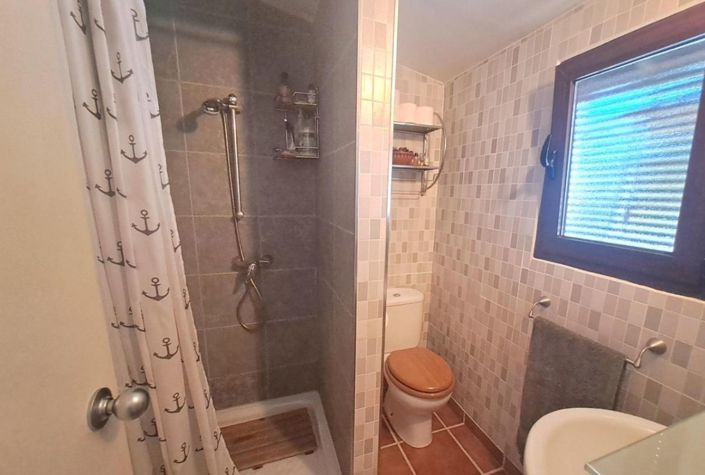 Image No.35-4 Bed Country House for sale