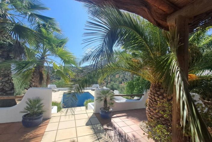 Image No.36-4 Bed Country House for sale