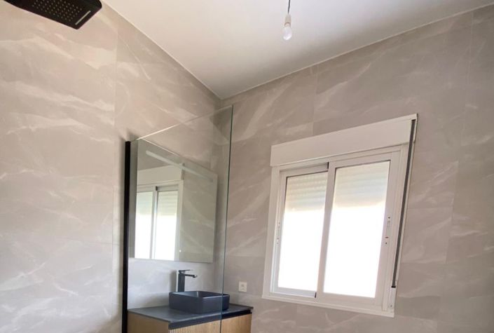 Image No.28-4 Bed Villa for sale