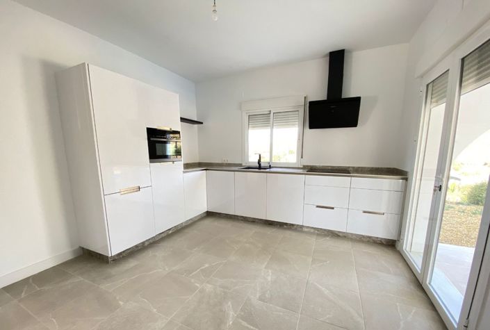 Image No.3-4 Bed Villa for sale