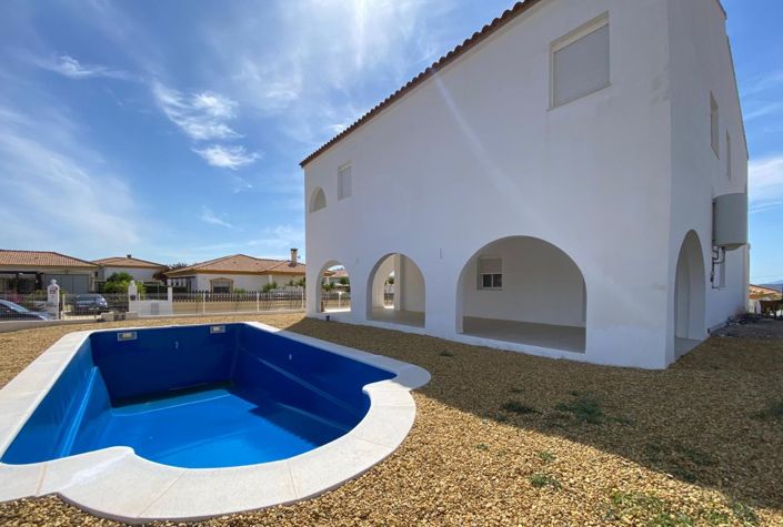 Image No.5-4 Bed Villa for sale
