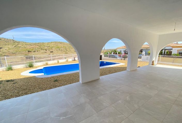 Image No.8-4 Bed Villa for sale