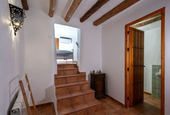 Image No.27-4 Bed Townhouse for sale