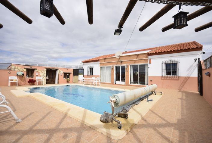 Image No.12-3 Bed Villa for sale