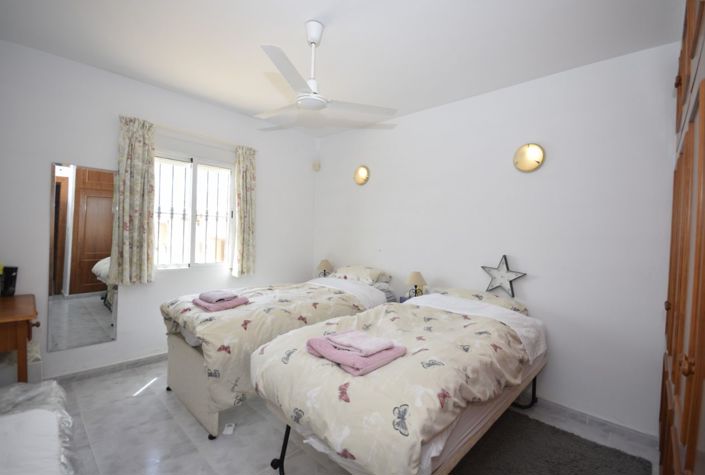 Image No.23-3 Bed Villa for sale