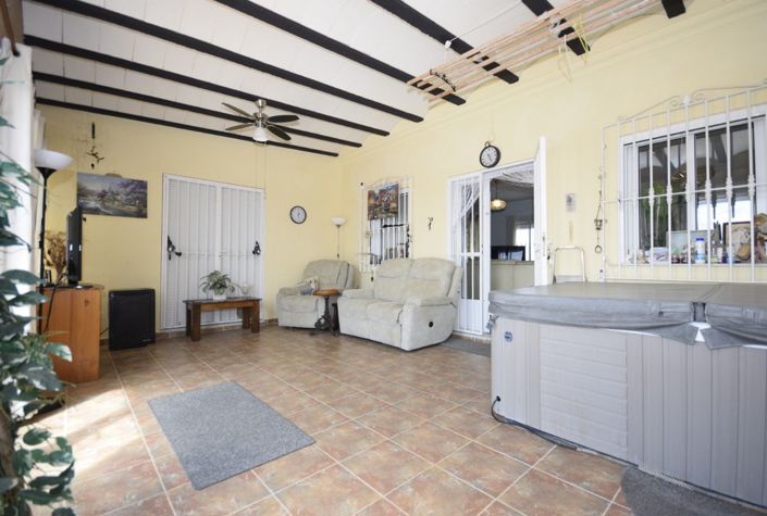 Image No.3-3 Bed Villa for sale