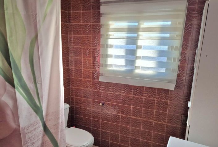 Image No.17-2 Bed Townhouse for sale