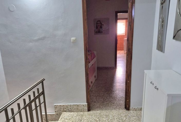 Image No.20-2 Bed Townhouse for sale