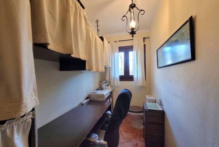 Image No.30-3 Bed Country House for sale