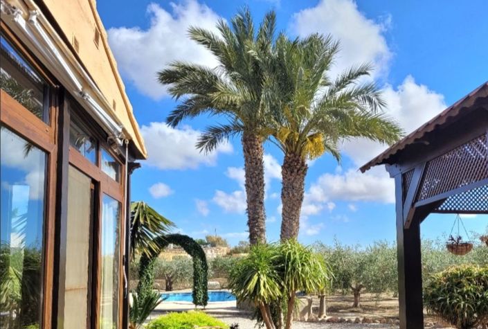 Image No.42-3 Bed Country House for sale